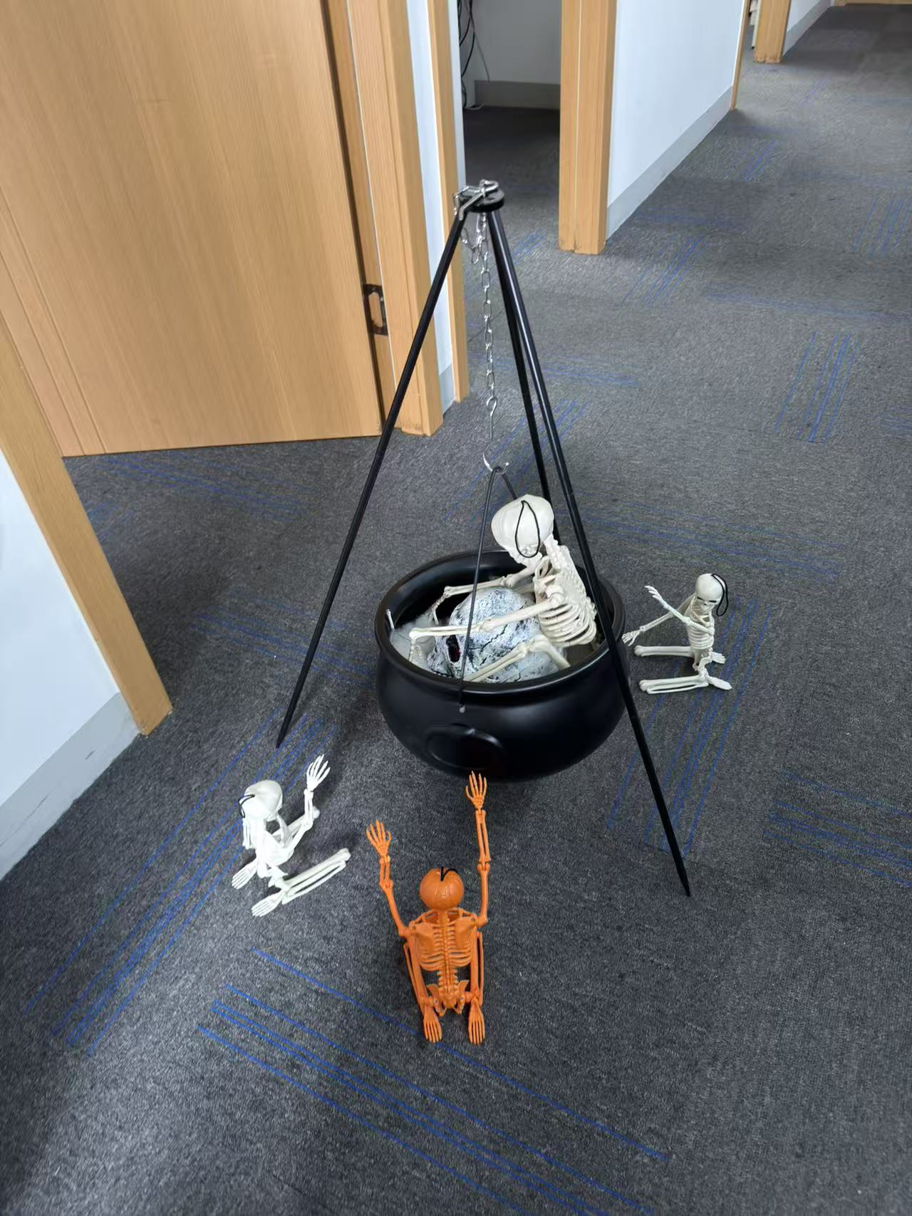 Halloween Decorations Bundle - 78cm/30.7" Witches Cauldron on 54" Tripod with Green LED Lights, 3pcs 40cm Skeleton, 60cm Skeleton, Skull Ornament, 4 Hooks - Indoor Outdoor Yard Porch Party Supplies